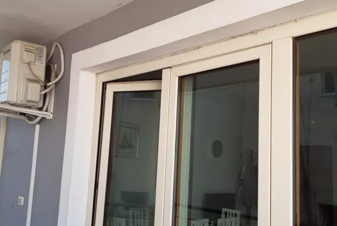 Shtepi me qera Apartament ne Tirane, 2+1, Mobilimi E mobiluar, Pagesa 650  Euro.