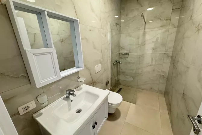 Shtepi me qera Apartament ne Tirane, 2+1, Mobilimi E mobiluar, Pagesa 650  Euro.