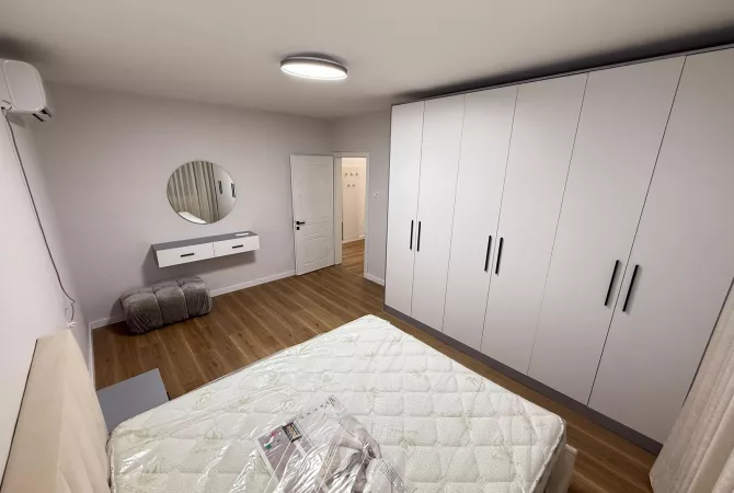 Shtepi me qera Apartament ne Tirane, 2+1, Mobilimi E mobiluar, Pagesa 800  Euro.