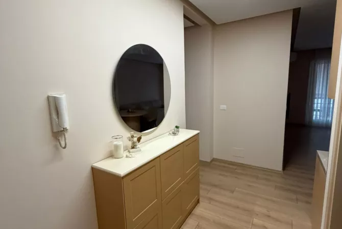 Shtepi me qera Apartament ne Tirane, 2+1, Mobilimi E mobiluar, Pagesa 90,000  Leke.