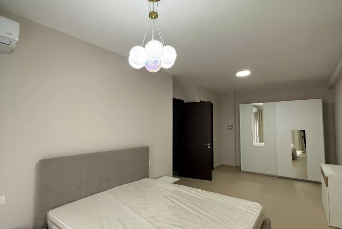 Shtepi me qera Apartament ne Tirane, 2+1, Mobilimi E mobiluar, Pagesa 75,000  Leke.
