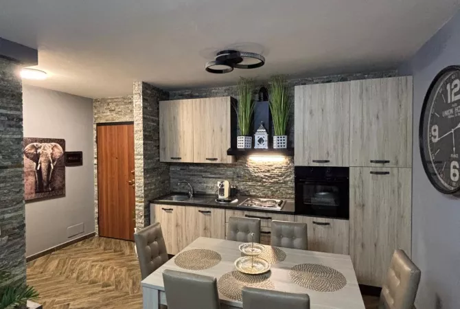 Casa in affitto 2+1 a Tirana - 70,000 Leke