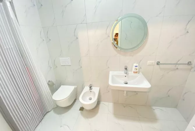 Shtepi me qera Apartament ne Tirane, 1+1, Mobilimi E mobiluar, Pagesa 550  Euro.