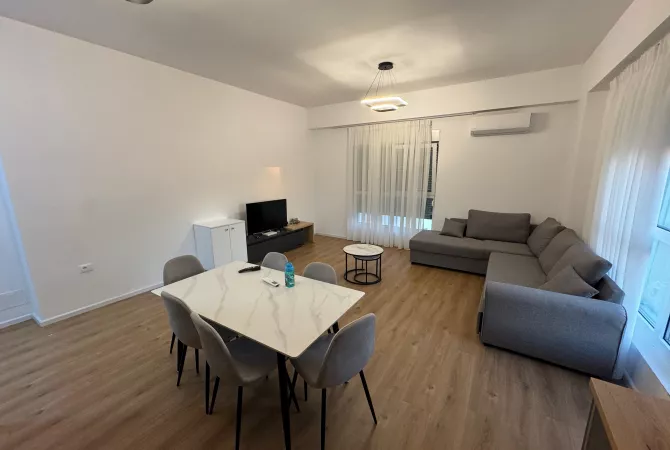 Shtepi me qera Apartament ne Tirane, 2+1, Mobilimi E mobiluar, Pagesa 55,000  Leke.