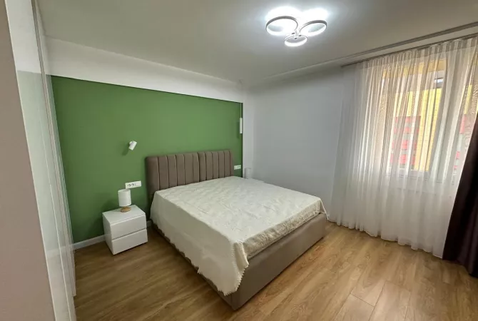 Shtepi me qera Apartament ne Tirane, 2+1, Mobilimi E mobiluar, Pagesa 1,300  Euro.