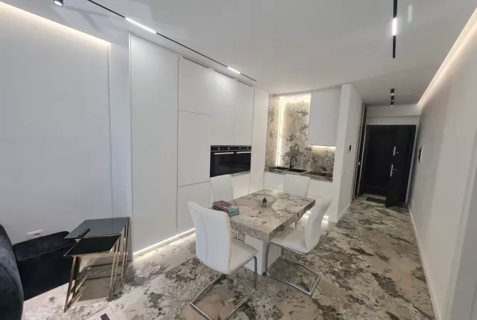 Shtepi me qera Apartament ne Tirane, 1+1, Mobilimi E mobiluar, Pagesa 1,000  Euro.