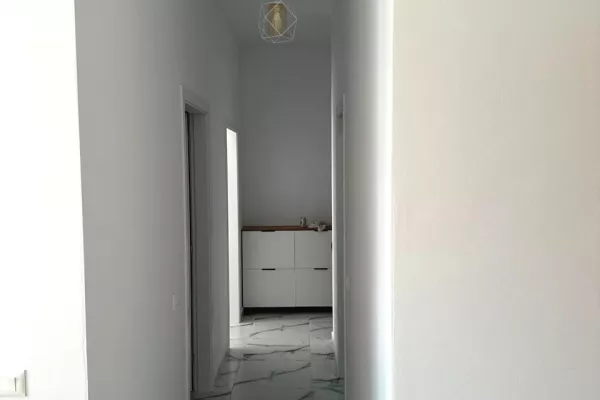 Shtepi me qera Apartament ne Tirane, 2+1, Mobilimi E mobiluar, Pagesa 75,000  Leke.