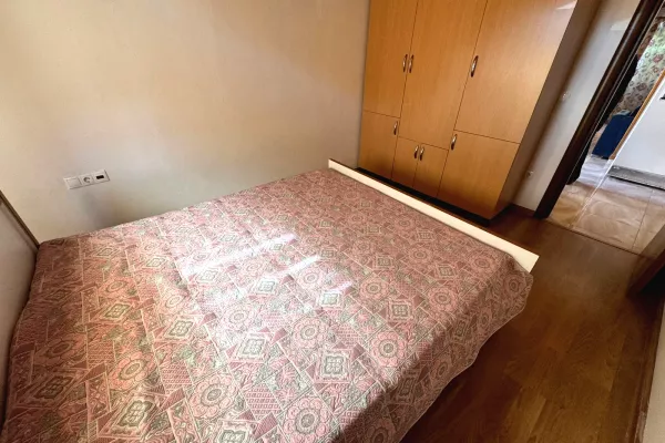 Shtepi me qera Apartament ne Tirane, 2+1, Mobilimi E mobiluar, Pagesa 500  Euro.