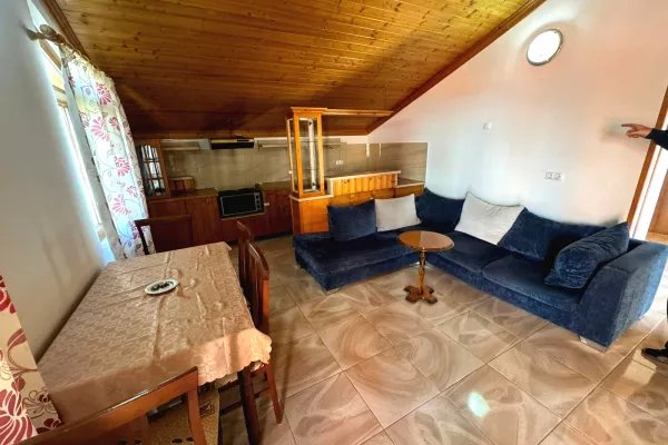 Shtepi me qera Apartament ne Tirane, 2+1, Mobilimi E mobiluar, Pagesa 500  Euro.