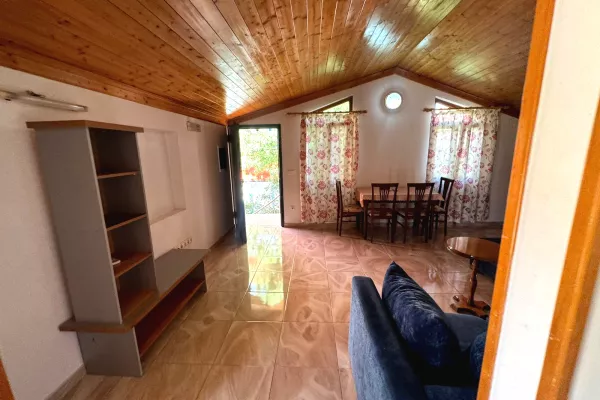 Shtepi me qera Apartament ne Tirane, 2+1, Mobilimi E mobiluar, Pagesa 500  Euro.