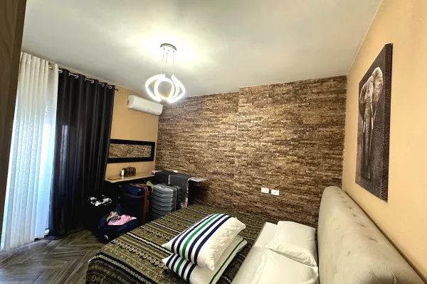 Shtepi me qera Apartament ne Tirane, 2+1, Mobilimi E mobiluar, Pagesa 700  Euro.