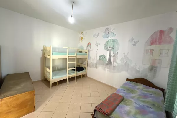 Shtepi me qera 2+1 ne Tirane - 45,000 Leke