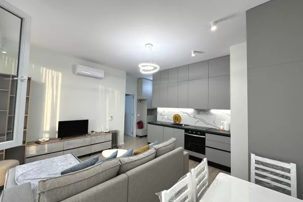 Shtepi me qera Apartament ne Tirane, 1+1, Mobilimi E mobiluar, Pagesa 650  Euro.