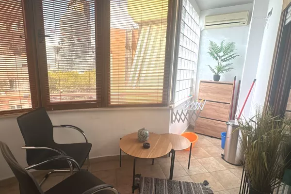 Shtepi me qera Apartament ne Tirane, 2+1, Mobilimi E mobiluar, Pagesa 750  Euro.