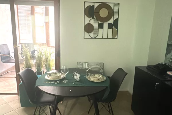 Shtepi me qera Apartament ne Tirane, 2+1, Mobilimi E mobiluar, Pagesa 750  Euro.