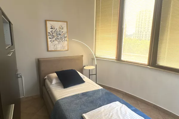 Shtepi me qera Apartament ne Tirane, 2+1, Mobilimi E mobiluar, Pagesa 750  Euro.