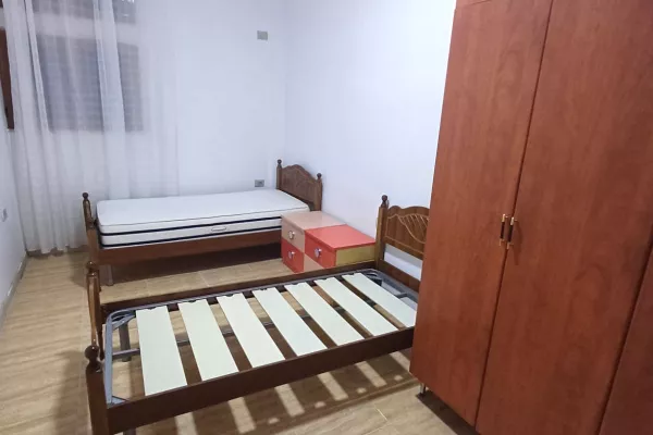 Shtepi me qera 2+1 ne Tirane - 50,000 Leke