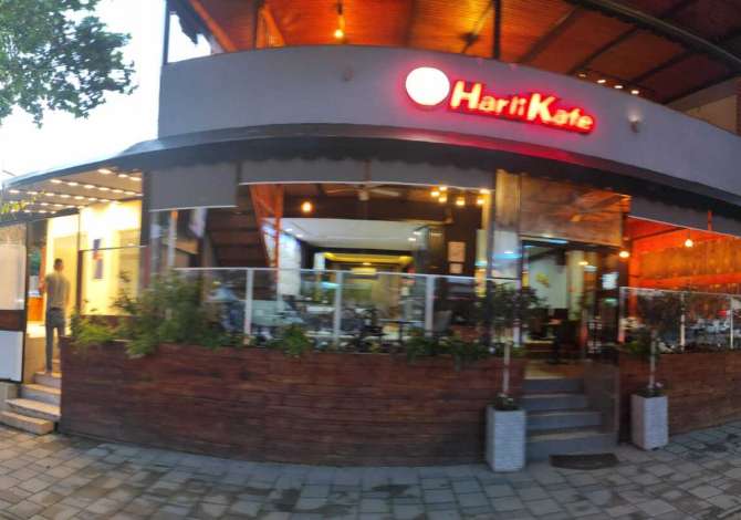 Njoftime Pune Kamarier, Banakier, Picajol, Guzhinier 