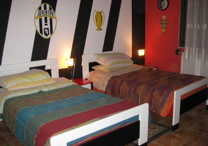 Shtepi me qera  ne Tirane, 3+1, Mobilimi E mobiluar, Pagesa 800  Euro.