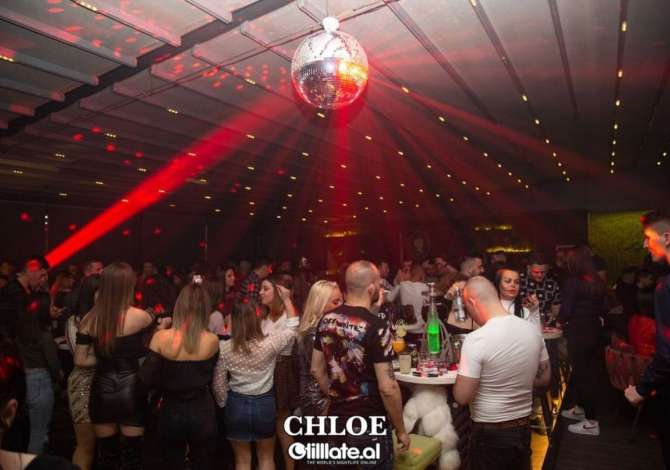 Njoftime Pune ne Tirane, Profesioni Kuzhinier, Ndhmes Banakiere  , , Pagesa Me Marreveshje.