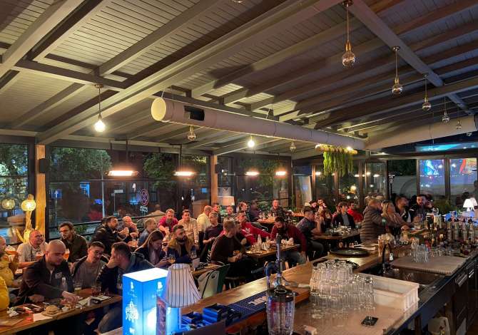 Njoftime Pune ne Tirane, Profesioni Kamarier, Banakier, Sanitare  , , Pagesa Me Marreveshje.