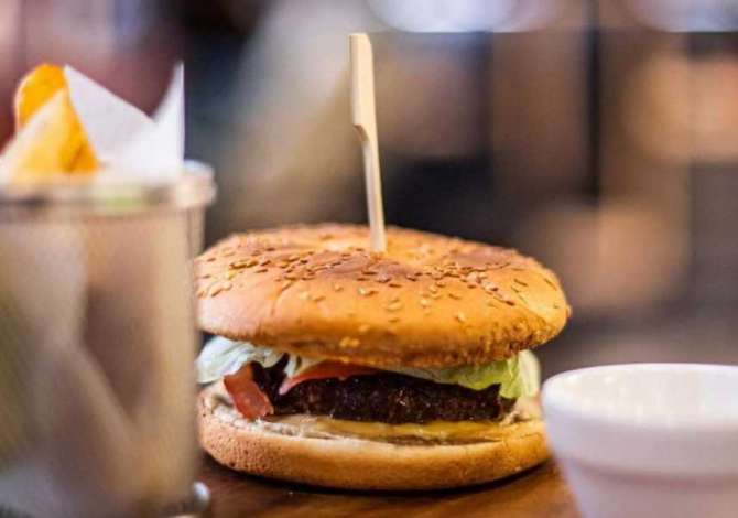 Njoftime Pune ne Tirane, Profesioni Kasier/e, Kamarier/e, Fast-Food-er/e , , Pagesa Me Marreveshje.