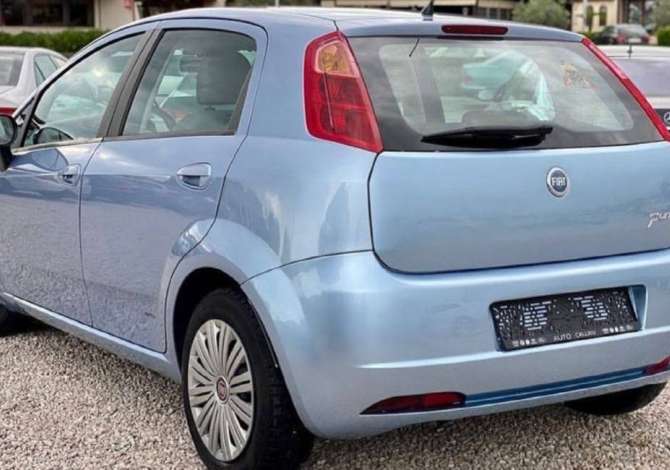 Noleggio Auto  a Valona - 22 Euro