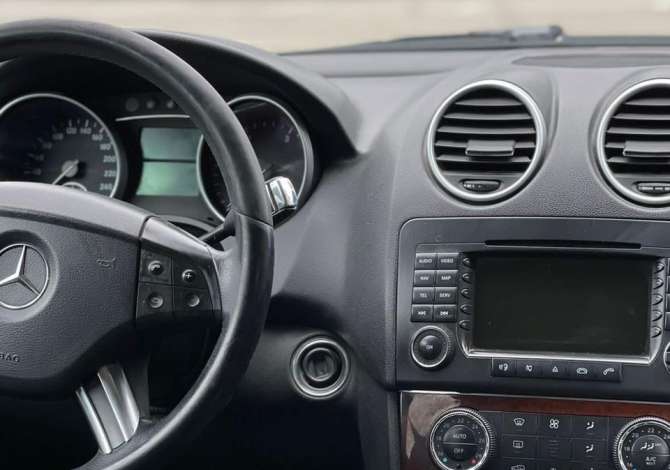 Jepet makina me qera duke filluar nga 50 euro dita.