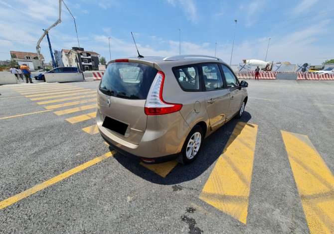  Jepet me qera Renault Megane  duke filluar nga 45 euro/dita 