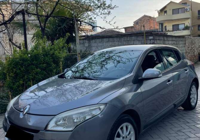 Makina ne shitje  ne Tirane - 3,900 Euro
