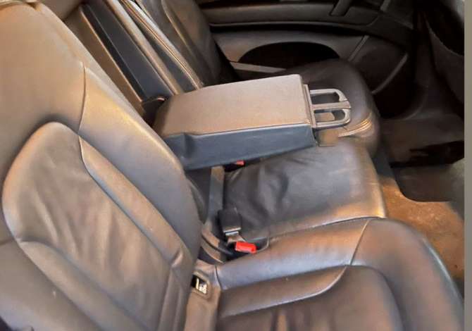 Jepet makina Audi q7 me qera duke filluar nga 90 euro dita