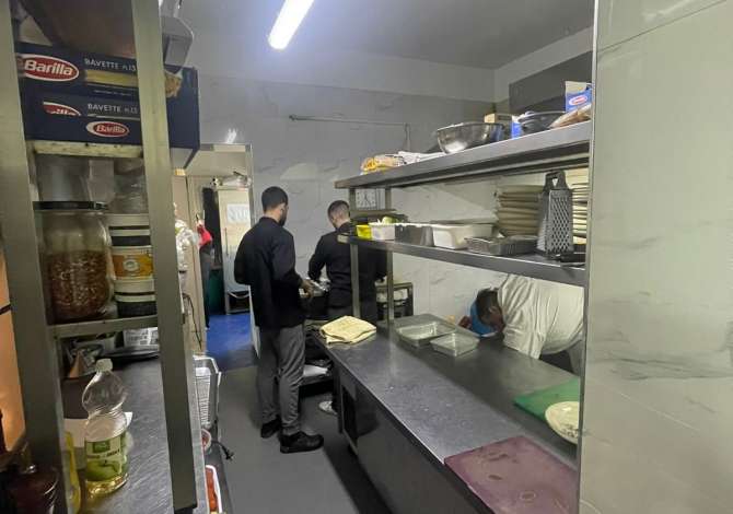 Shitet Biznesi Dyqan+Restorant Peshku ne Tirane