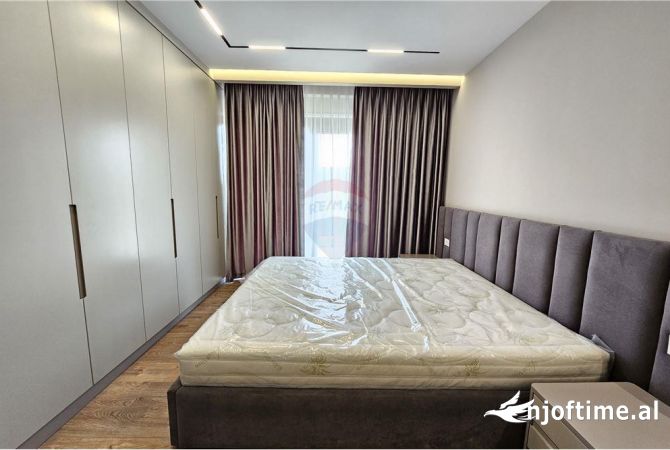 Shtepi me qera Apartament ne Tirane, 2+1, Mobilimi E mobiluar, Pagesa 1,000  Euro.