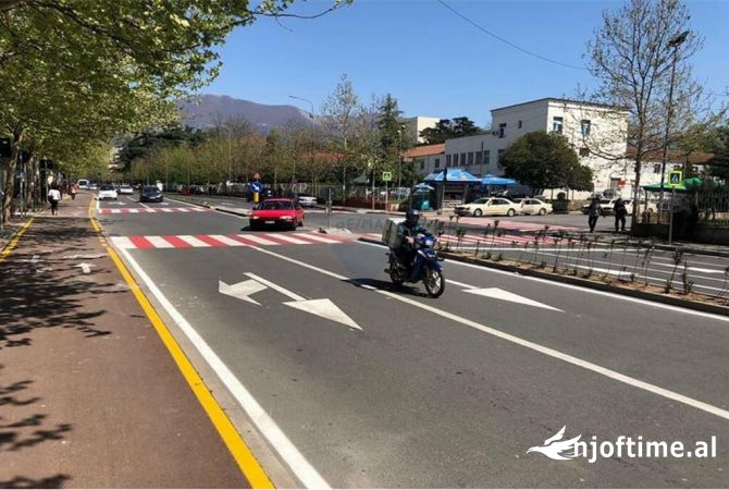 Ambient biznesi ne shitje 2+1 ne Tirane - 435,000 Euro
