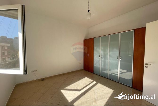 Casa in vendita 1+1 a Tirana - 165,000 Euro