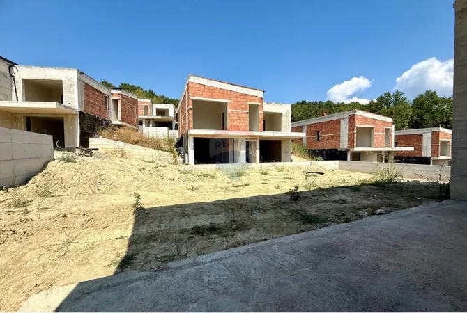 Shtepi ne shitje 4+1 ne Tirane - 505,000 Euro