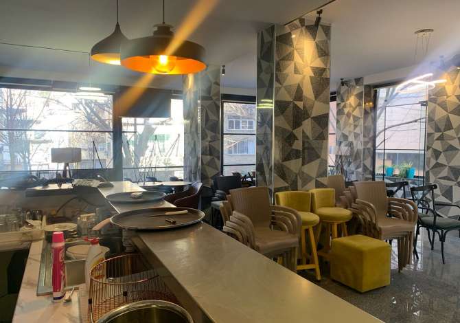 Jepet me qera Bar Kafe tek Mine peza, prane Big Market