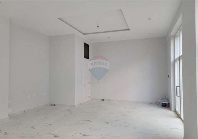 Ambient biznesi me qera 1+1 ne Tirane - 800 Euro