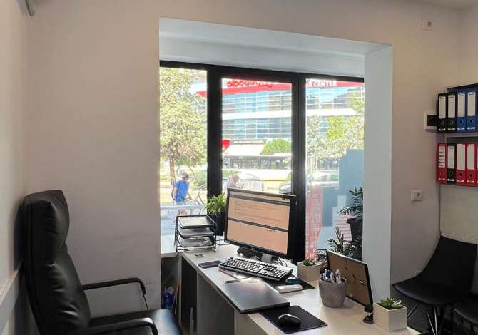 Ambient biznesi me qera 3+1 ne Tirane - 400 Euro