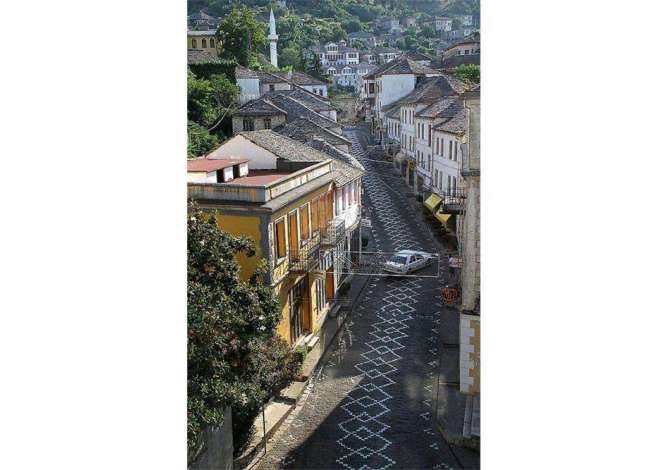 Business Property in Sale 2+1 in Gjirokastra - 105,000 Euro