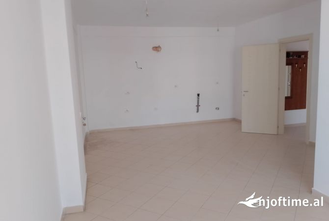 Shtepi ne shitje 2+1 ne Tirane - 118,000 Euro