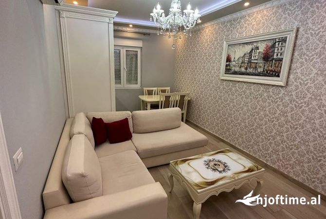 Shtepi ne shitje 2+1 ne Tirane - 130,000 Euro