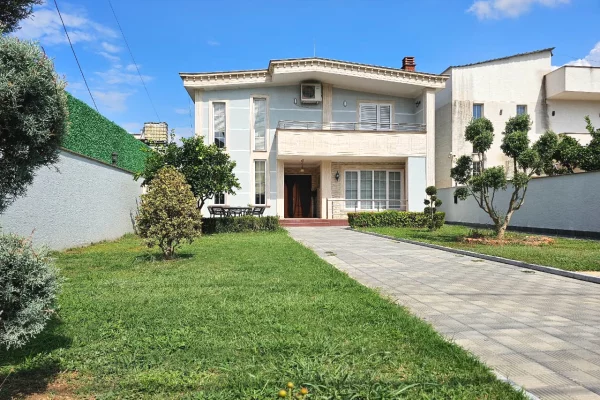 Shtepi ne shitje 4+1 ne Tirane - 420,000 Euro