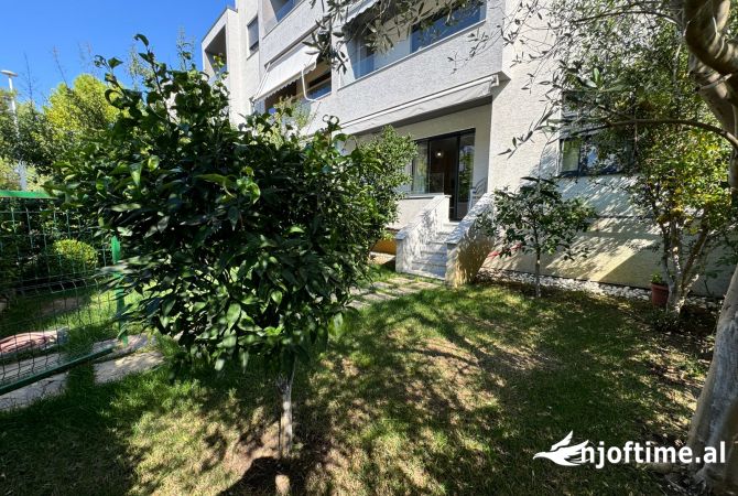 Shtepi ne shitje Apartament ne Durres, 2+1, Mobilimi E mobiluar, Pagesa 280,000  Euro.