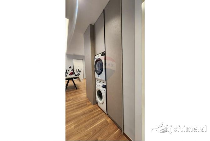 Shtepi me qera Apartament ne Tirane, 2+1, Mobilimi E mobiluar, Pagesa 1,300  Euro.
