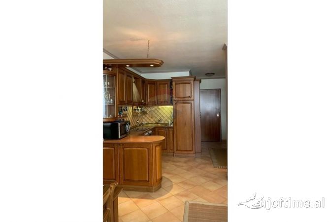 Shtepi me qera 1+1 ne Tirane - 600 Euro