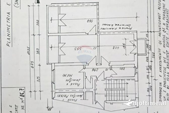 Shtepi ne shitje Apartament ne Tirane, 3+1, Mobilimi E mobiluar, Pagesa 230,000  Euro.