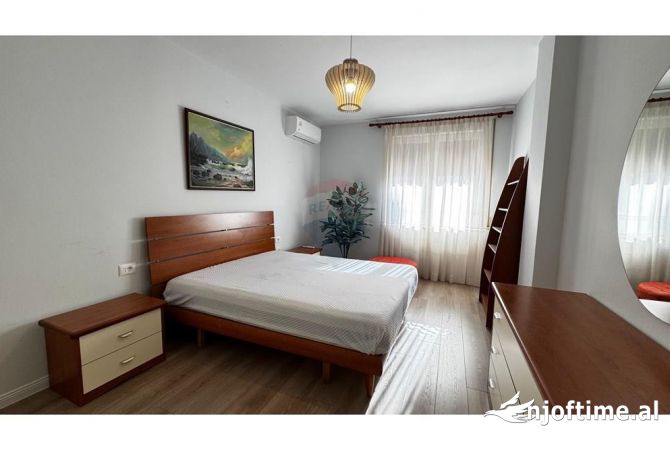 Shtepi me qera Apartament ne Tirane, 1+1, Mobilimi E mobiluar, Pagesa 720  Euro.