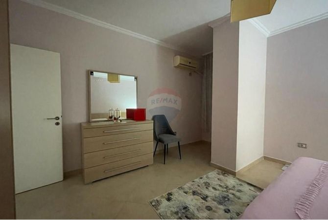 Shtepi me qera Apartament ne Tirane, 1+1, Mobilimi E mobiluar, Pagesa 500  Euro.