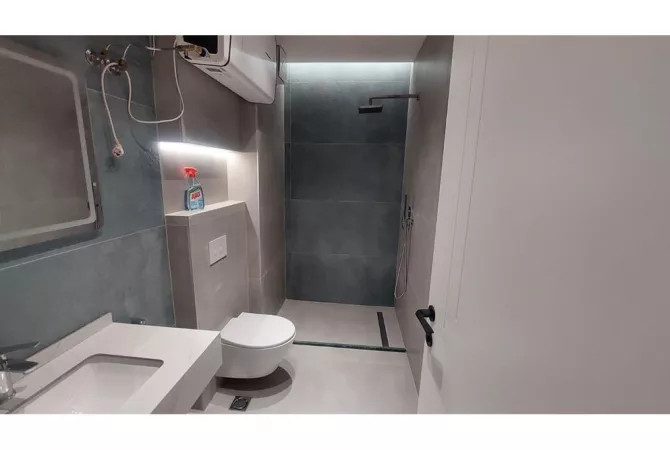 Shtepi me qera Apartament ne Tirane, 1+1, Mobilimi E mobiluar, Pagesa 700  Euro.